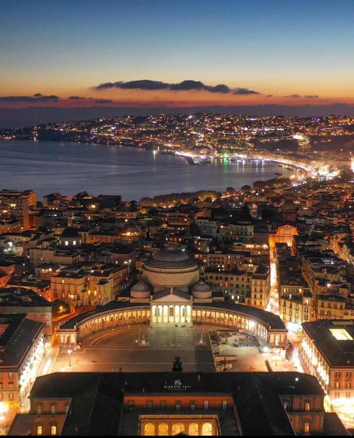 Casa Cupiello Via Chiaia - Casa Vacanze Ad Uso Esclusivo Napoli Dış mekan fotoğraf